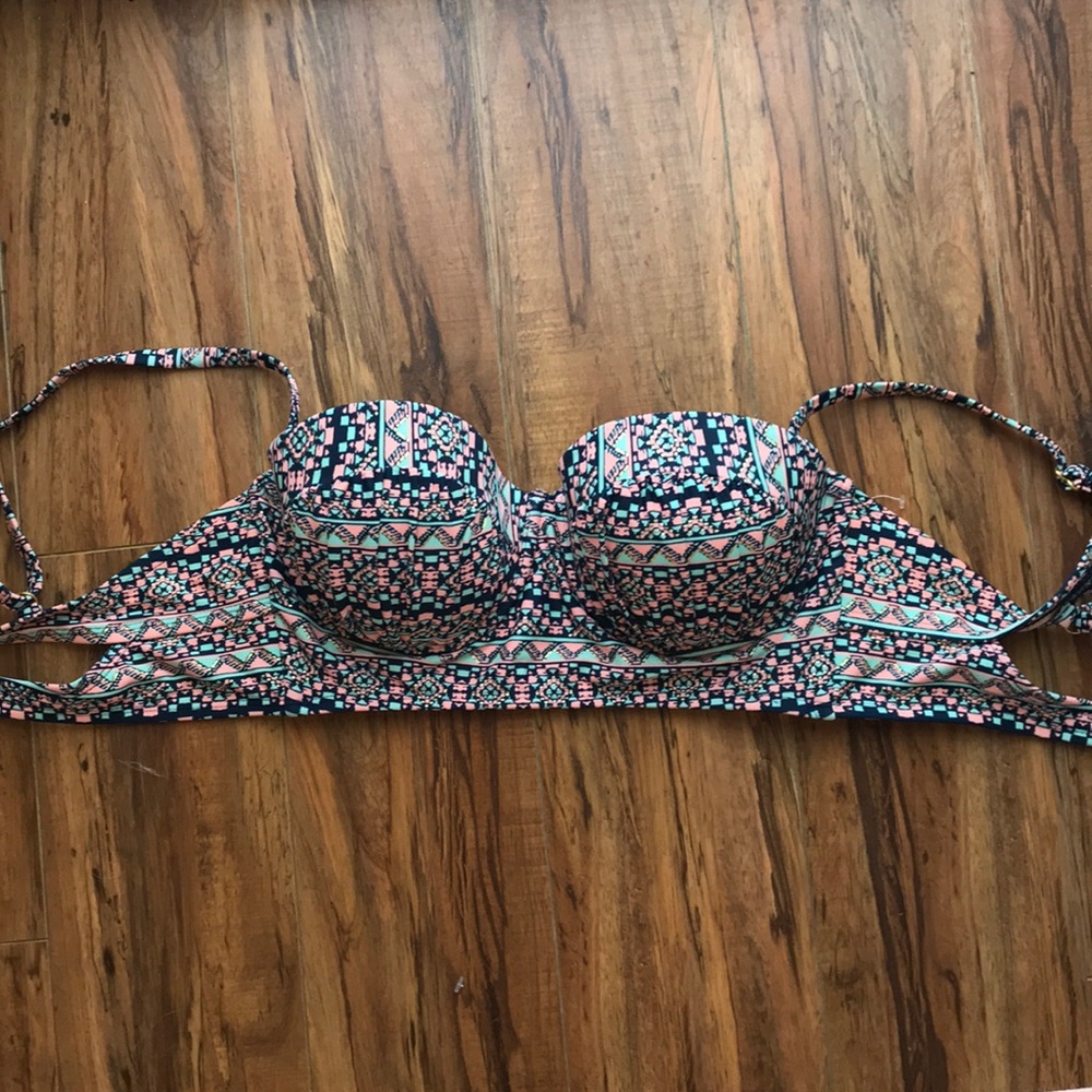 Bikini top